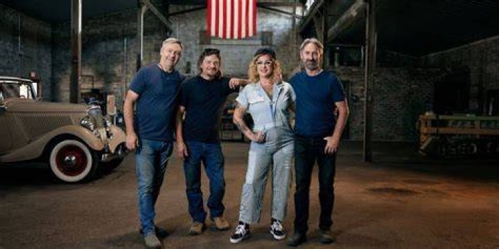 American Pickers: How Did Jersey Jon Lose His Leg? The Story