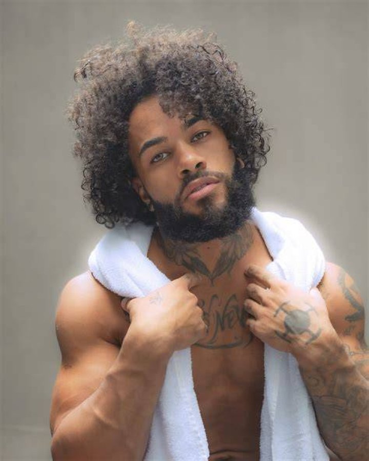 Andy Rodrigues: A Rising Star in the Entertainment Industry
