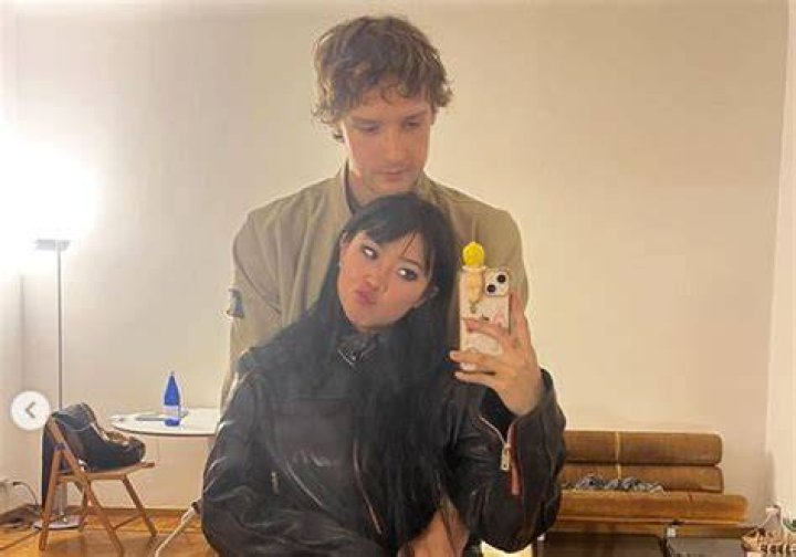 Beabadoobee's New Boyfriend: A Deep Dive into Her Love Life