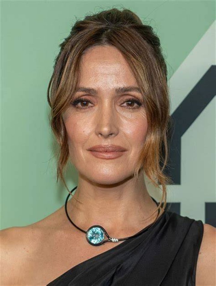 Canadian Actress and Model: Exploring the Multifaceted World of Talent and Beauty