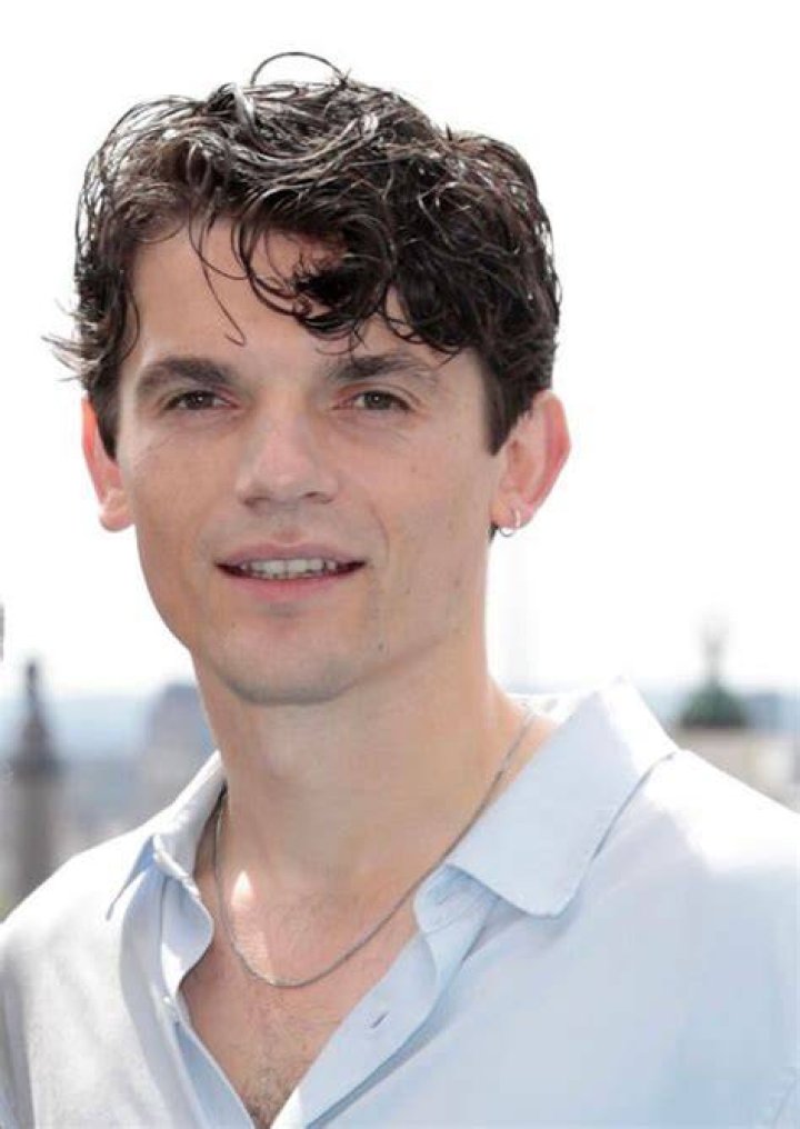 Edward Bluemel's Crown: A Royal Legacy Unveiled