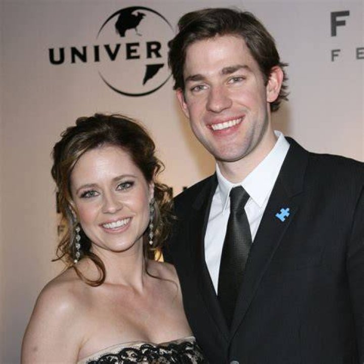 Jenna Fischer's Relationship: Behind-the-Scenes Love & Marriage