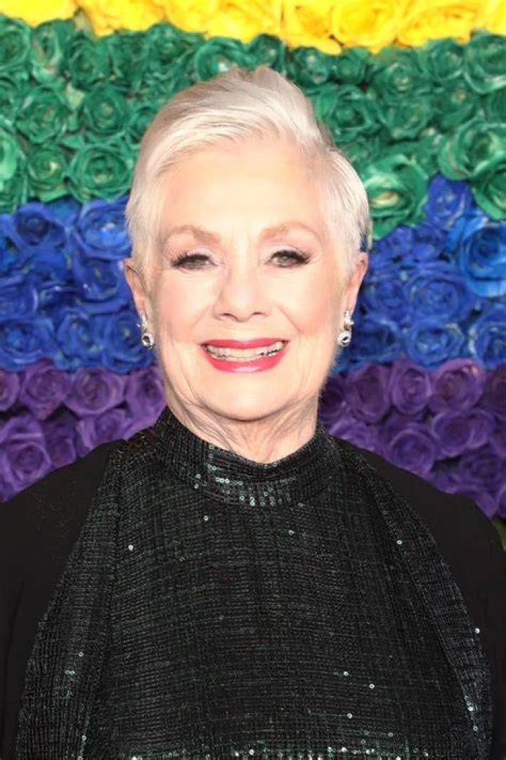 Shirley Jones: Actress - Iconic Roles & Career Highlights