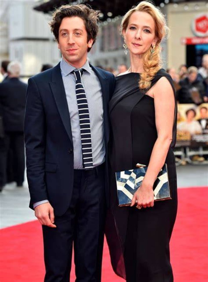 Simon Helberg Height in Feet: A Comprehensive Look at the Renowned Actor