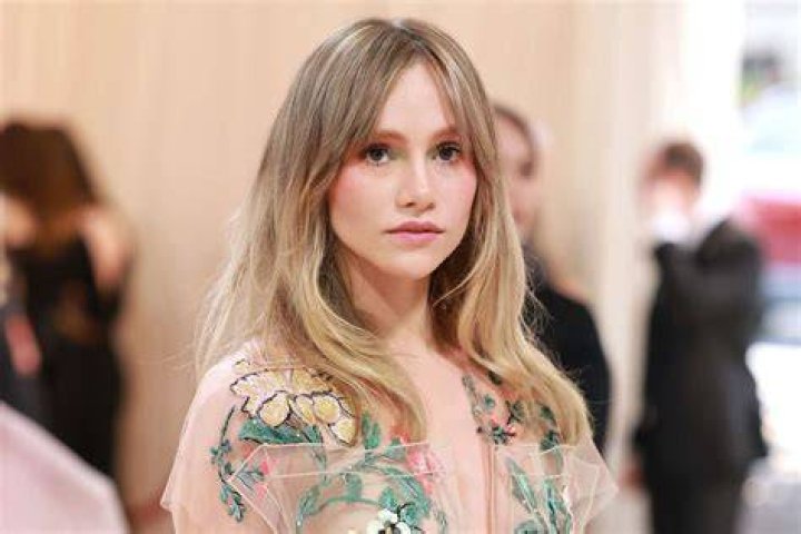 Suki Waterhouse Racist: Exploring the Controversy, Facts, and Misconceptions
