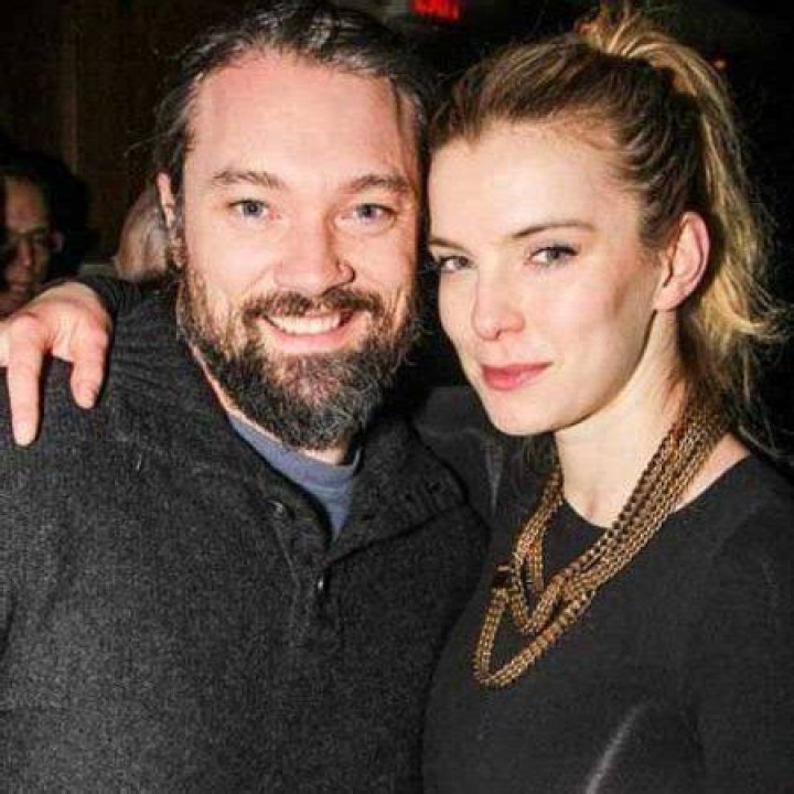 Who Is Betty Gilpin Married To? A Deep Dive Into Her Personal Life and Career