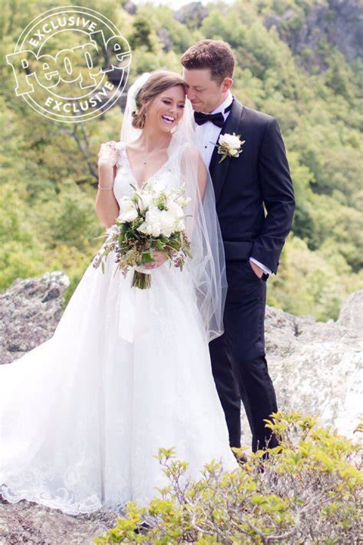 Who Is Scotty McCreery Married To? A Comprehensive Look at His Love Life